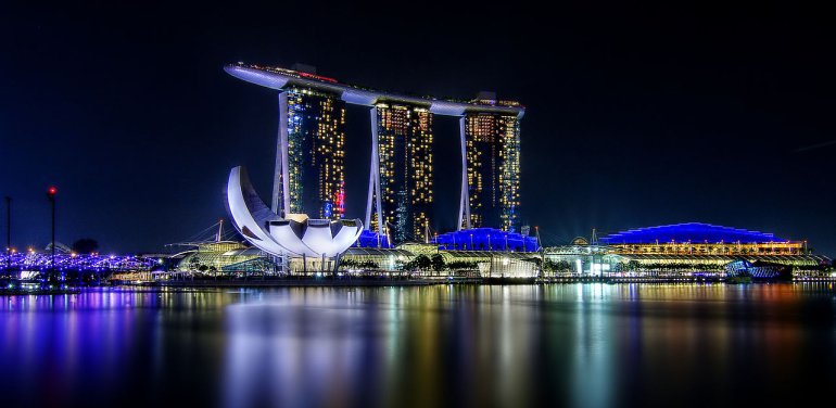 Дэвид Бекхэм и Гордон Рамзи сотрудничают с Marina Bay Sands