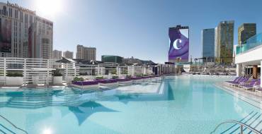 Cosmopolitan of Las Vegas: Boulevard Pool